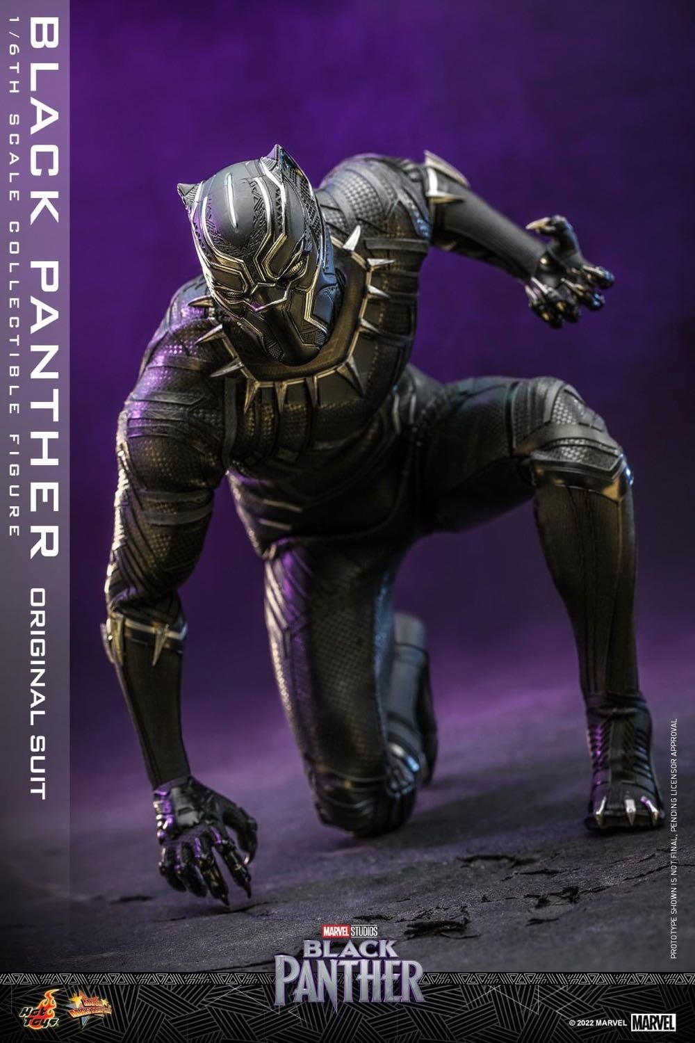 Black Panther - Hot Toys (Black Panther) action figure collectible - Main Image 2