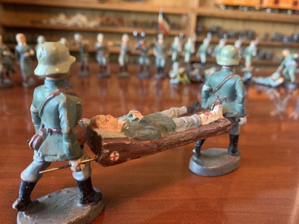 Unmarked German Stretcher  - Unmarked (German) action figure collectible - Main Image 2