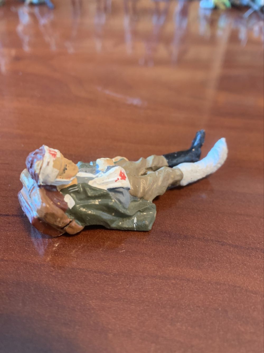 Elastolin Wounded Laying On Back - Elastolin (German) action figure collectible - Main Image 2