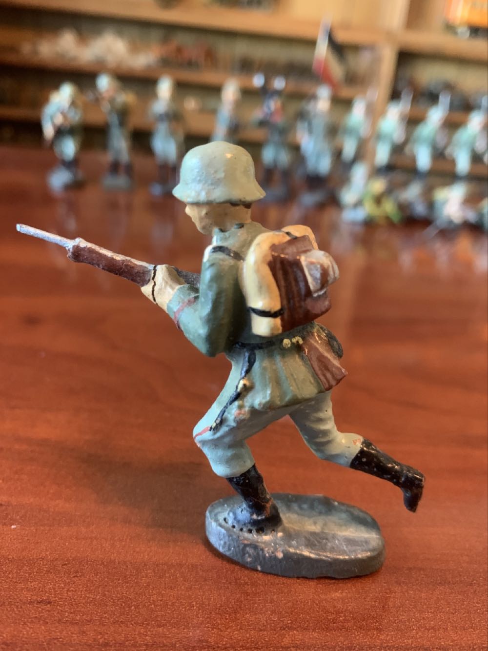 Elastolin German Charging Rifle - Elastolin (German) action figure collectible - Main Image 2