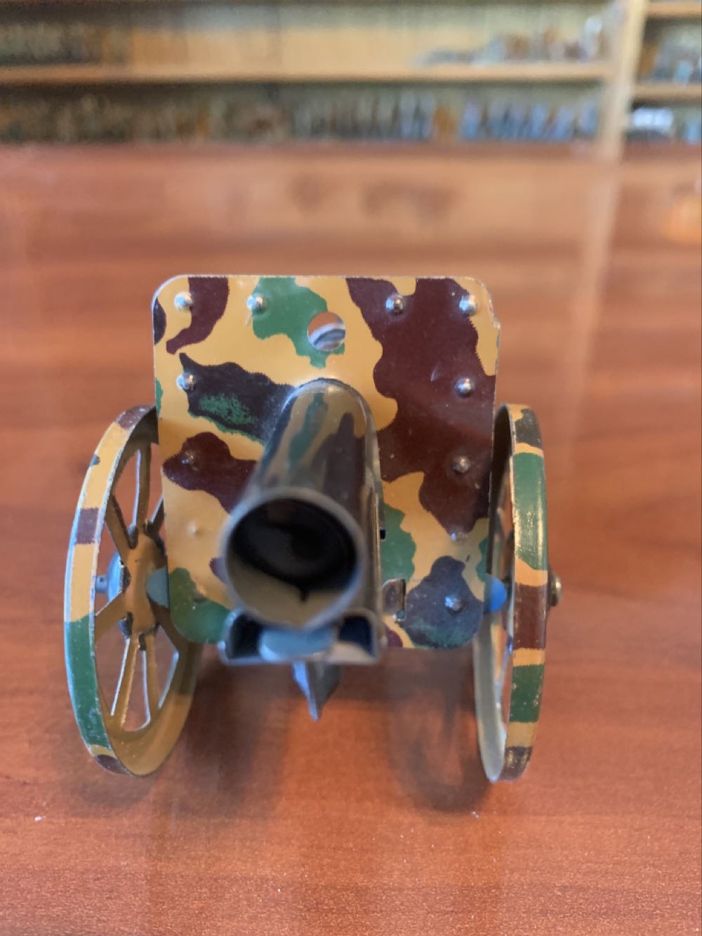 Unmarked Artillery - Unmarked action figure collectible - Main Image 2