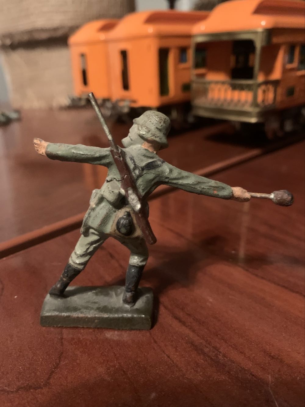 Lineil German Gas Mask Grenade - Lineol (German) action figure collectible - Main Image 2