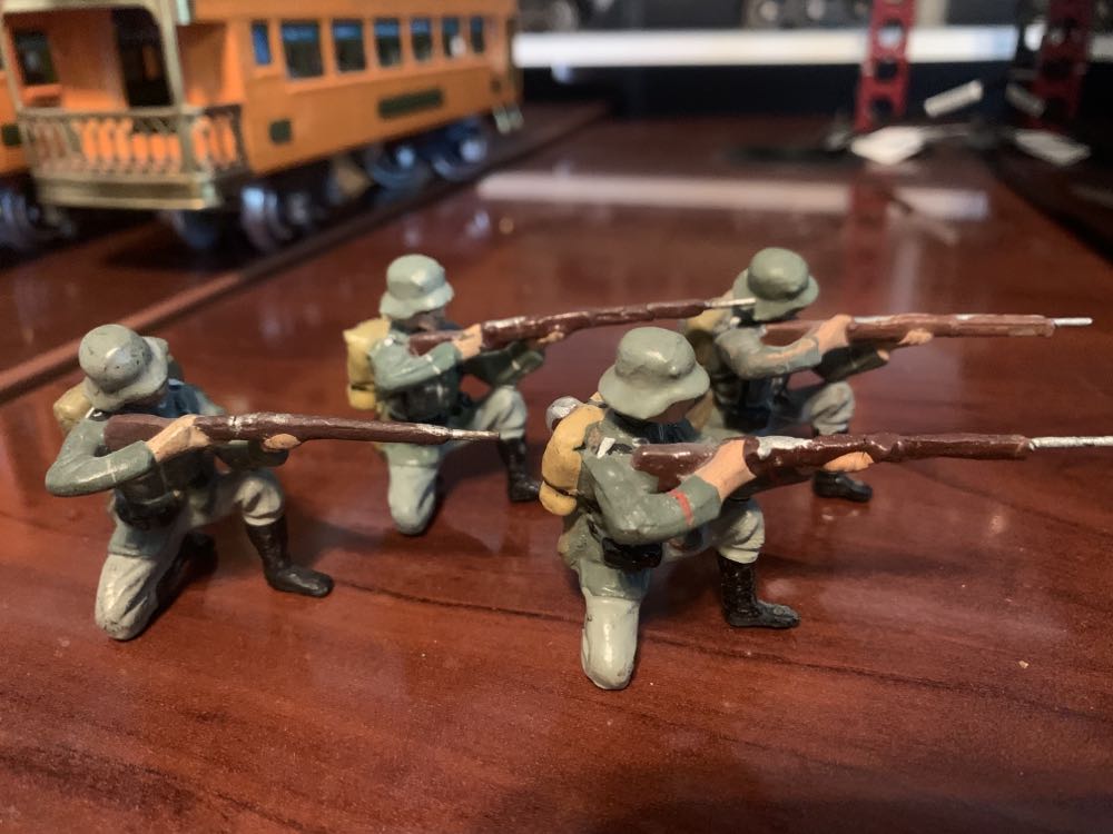 Hallmark Star Wars: Obi-wan Kenobi Darth Vader Resin Christmas Ornament