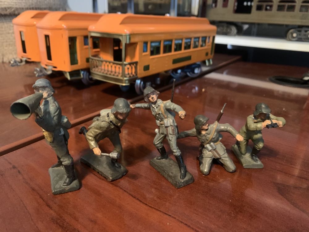 Mafex Hush Stealth Jumper Batman #166