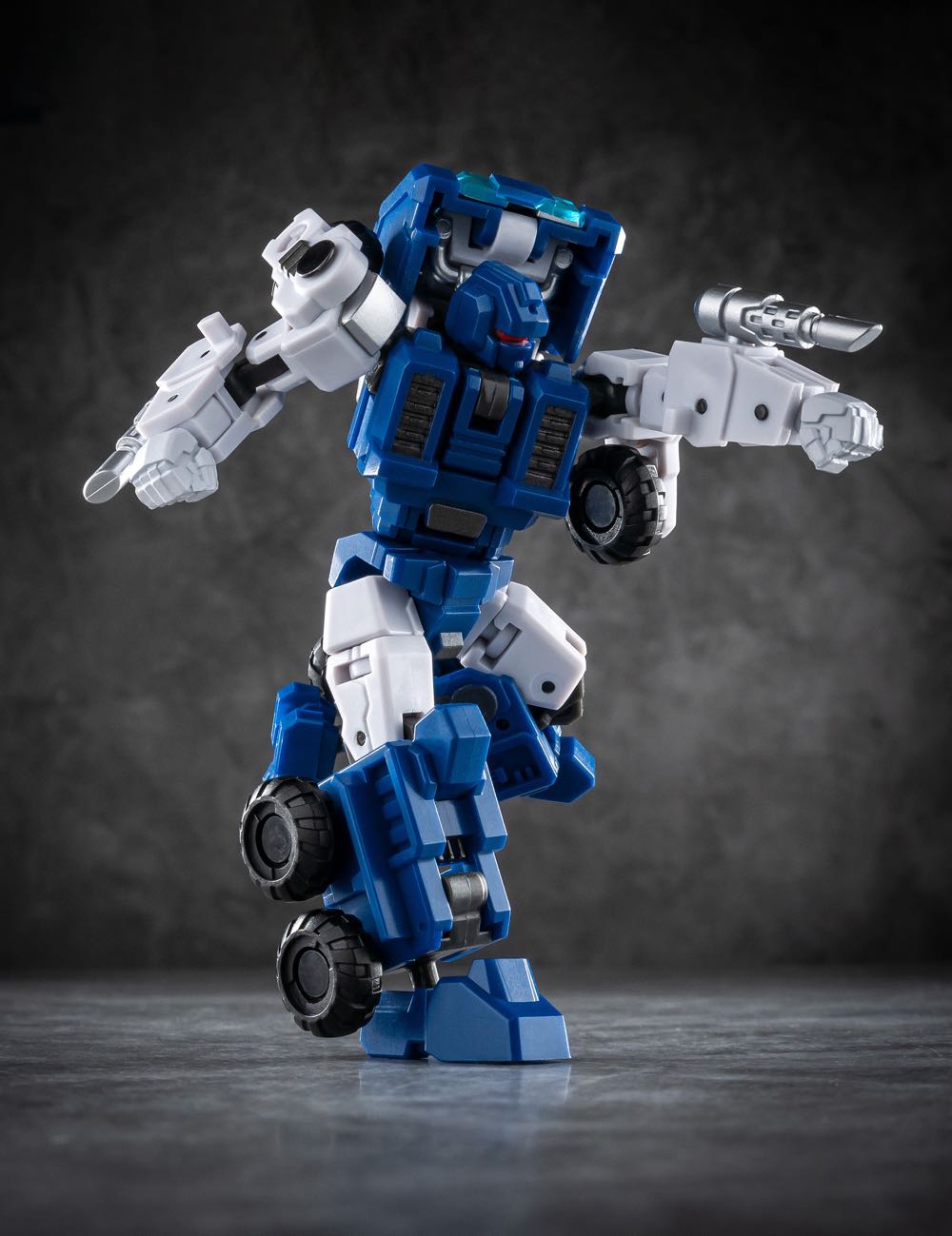 Pipes - Iron Factory (IDW) action figure collectible - Main Image 2