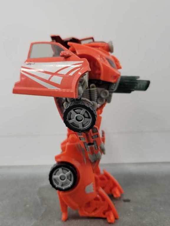 Swindle Robot Mode - Hasbro (Movie) action figure collectible - Main Image 3