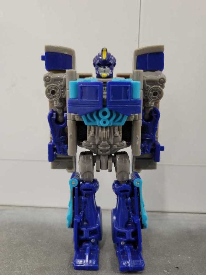 Rollbar 1st Red Bull - Hasbro (Revenge Of The Fallen) action figure collectible - Main Image 2