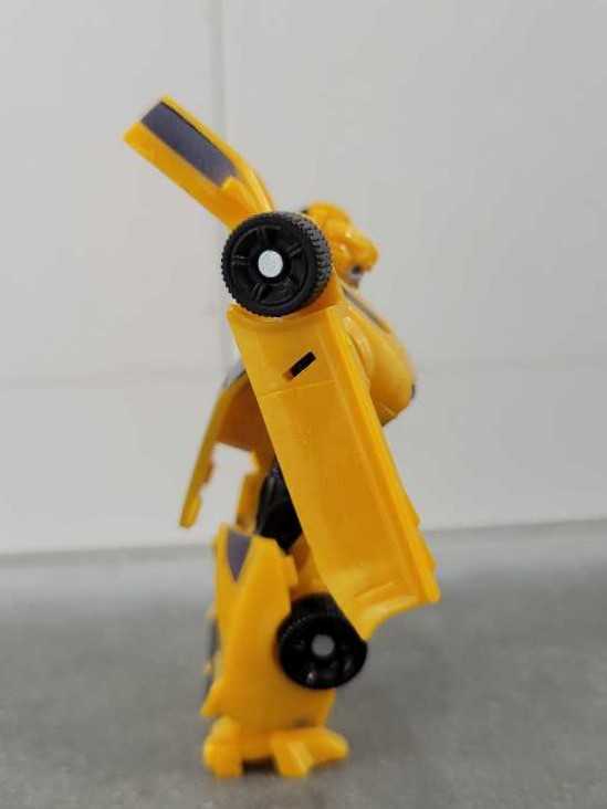 Bumblebee Cyberverse Legion - Hasbro (Dark Of The Moon) action figure collectible - Main Image 2