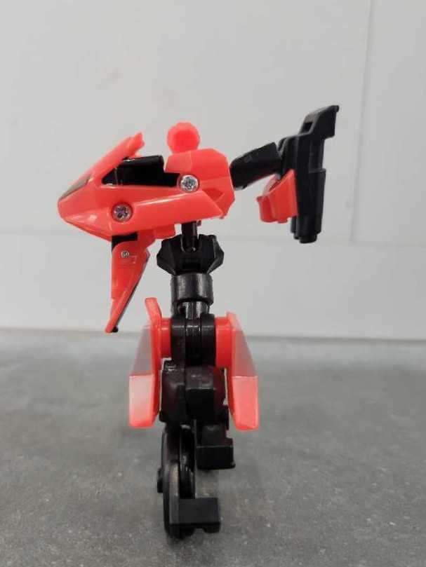 Arcee Legends - Hasbro (Revenge Of The Fallen) action figure collectible - Main Image 3