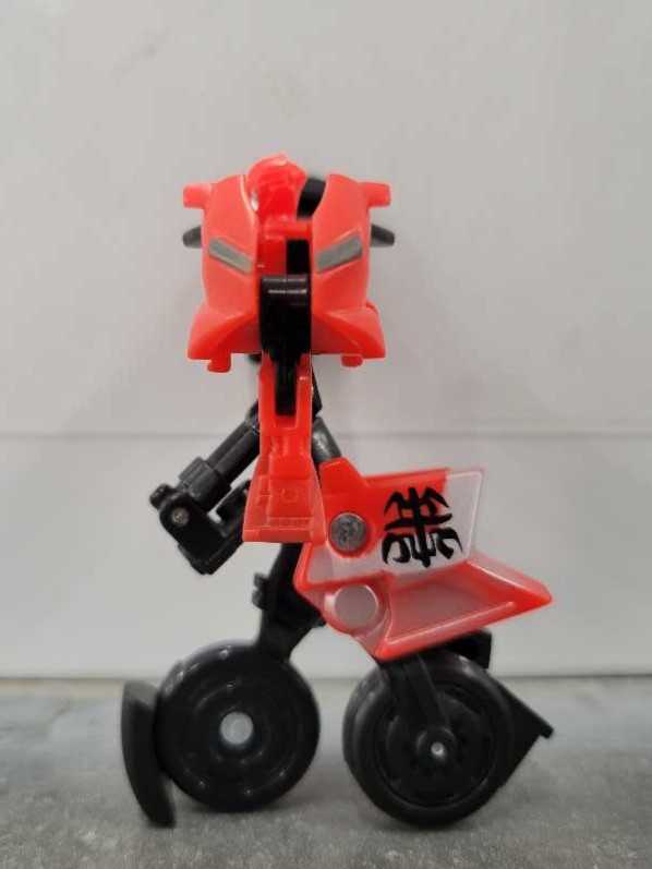 Arcee Legends - Hasbro (Revenge Of The Fallen) action figure collectible - Main Image 4