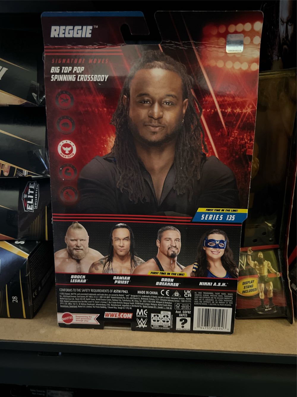 Reggie - Mattel Wwe (WWE BASIC FIGURE) action figure collectible [Barcode 194735105946] - Main Image 2