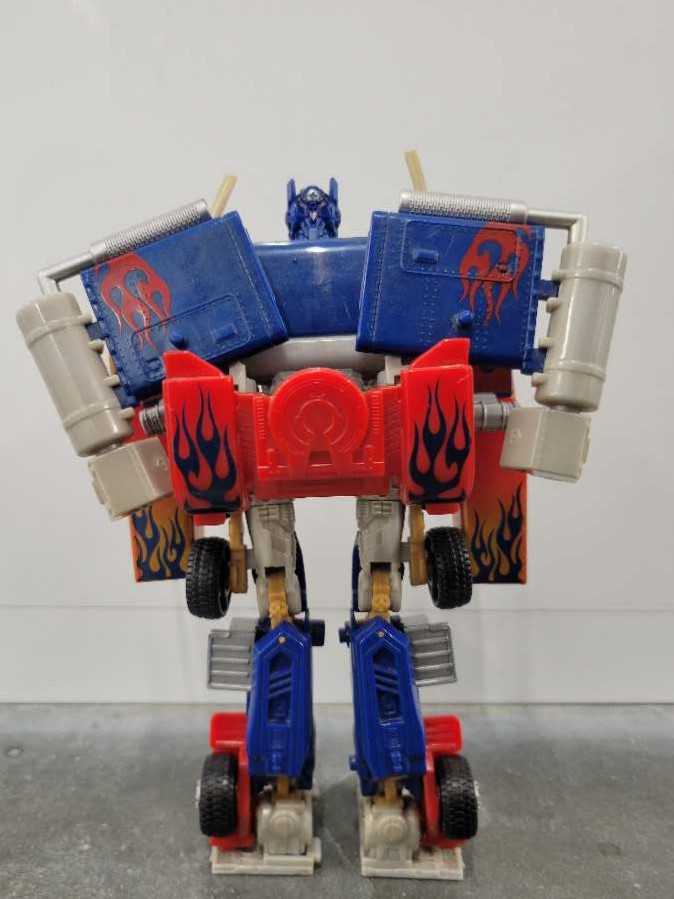 Optimus Prime Battle Blades Missing Blades Project  - Hasbro (Hunt For The Decepticons) action figure collectible - Main Image 4