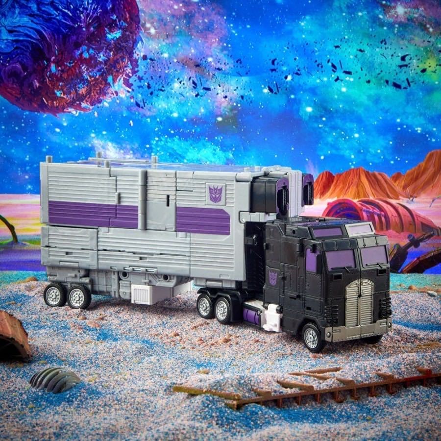 Motormaster - Hasbro/ Takara Tomy (Transformers Legacy: Menasor) action figure collectible [Barcode 501099411130] - Main Image 4