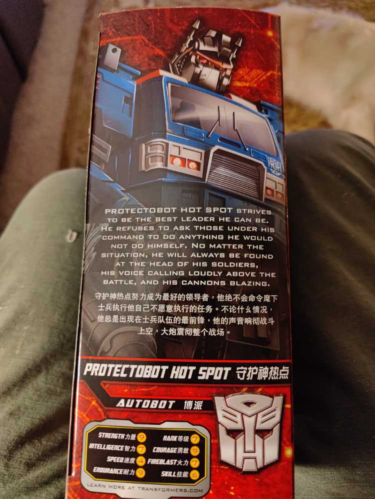 Protectobot Hot Spot - Hasbro (Transformers Generations) action figure collectible - Main Image 4