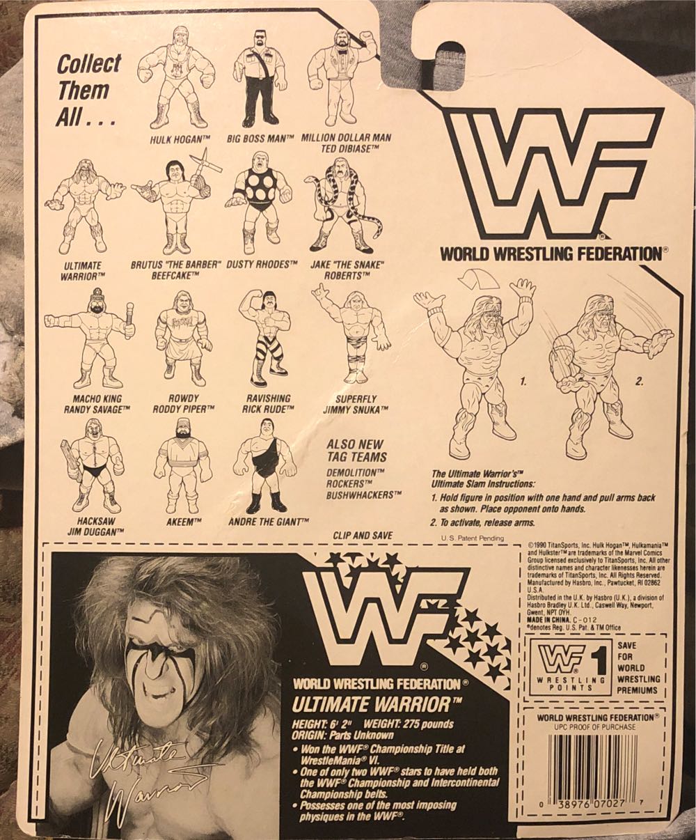 WWF - Hasbro - WWF Ultimate Warrior (White Trunks) - Hasbro (WWF) action figure collectible [Barcode 038976070277] - Main Image 2
