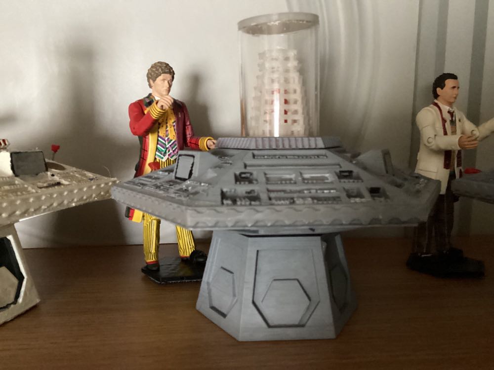 Tie-Echelon Die Cast Vehicle