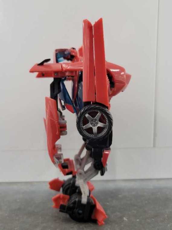 Swerve - Hasbro (Revenge Of The Fallen) action figure collectible - Main Image 3