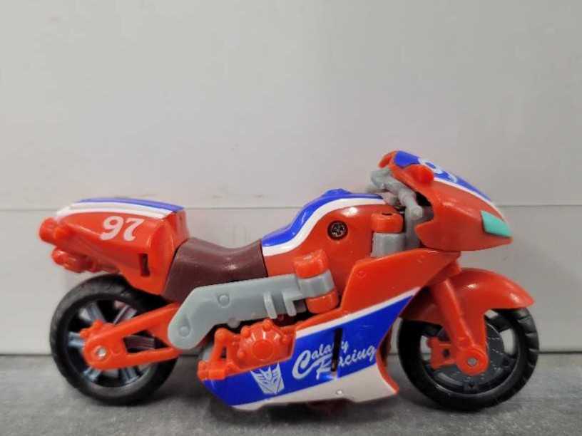 Reverb Vehicle Mode  - Hasbro (Revenge Of The Fallen) action figure collectible - Main Image 3