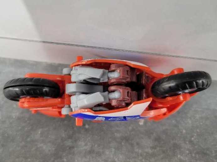 Reverb Vehicle Mode  - Hasbro (Revenge Of The Fallen) action figure collectible - Main Image 4