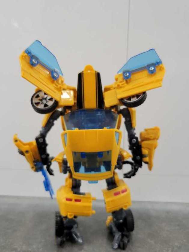 Bumblebee Battle Blade - Hasbro (Hunt For The Decepticons) action figure collectible - Main Image 4