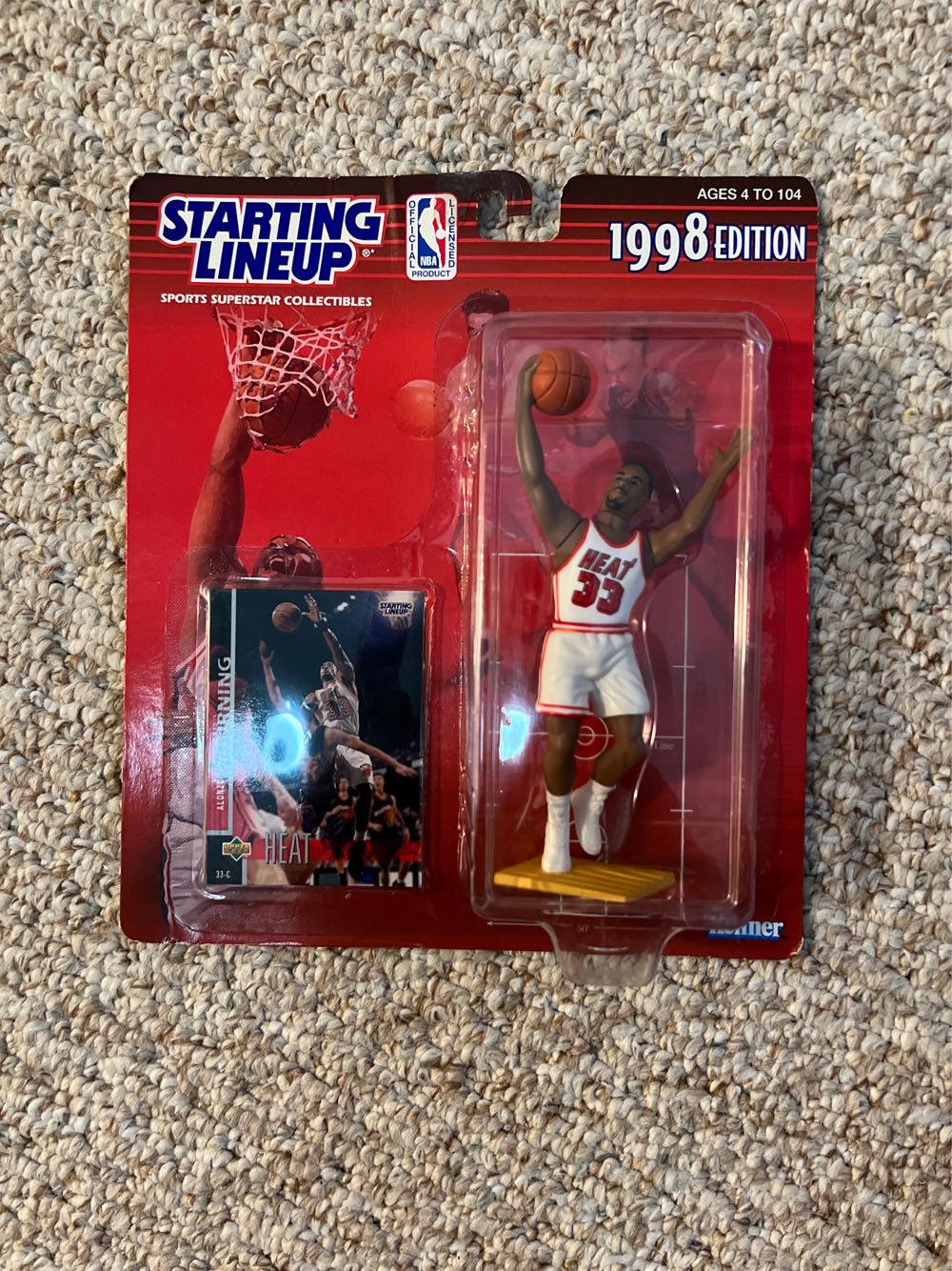 Alonzo Mourning - STARTING LINEUP action figure collectible [Barcode 076281693040] - Main Image 1