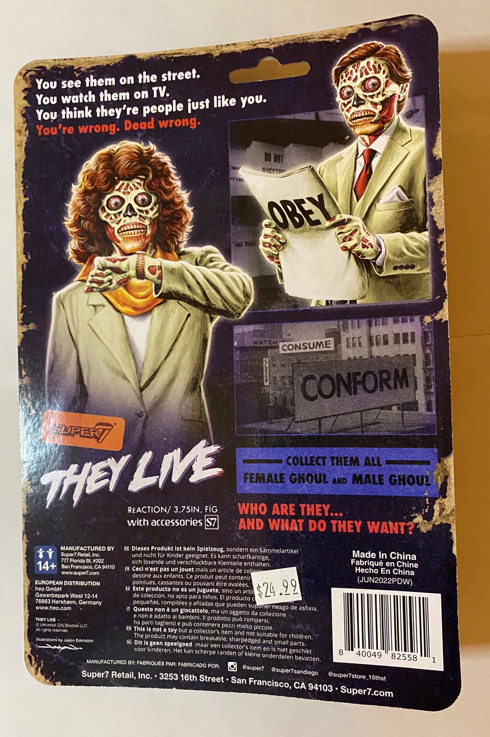 Reaction Super7: They Live Glow Female Ghoul - Super 7/ReAction (They Live Super7) action figure collectible [Barcode 840049885387] - Main Image 2