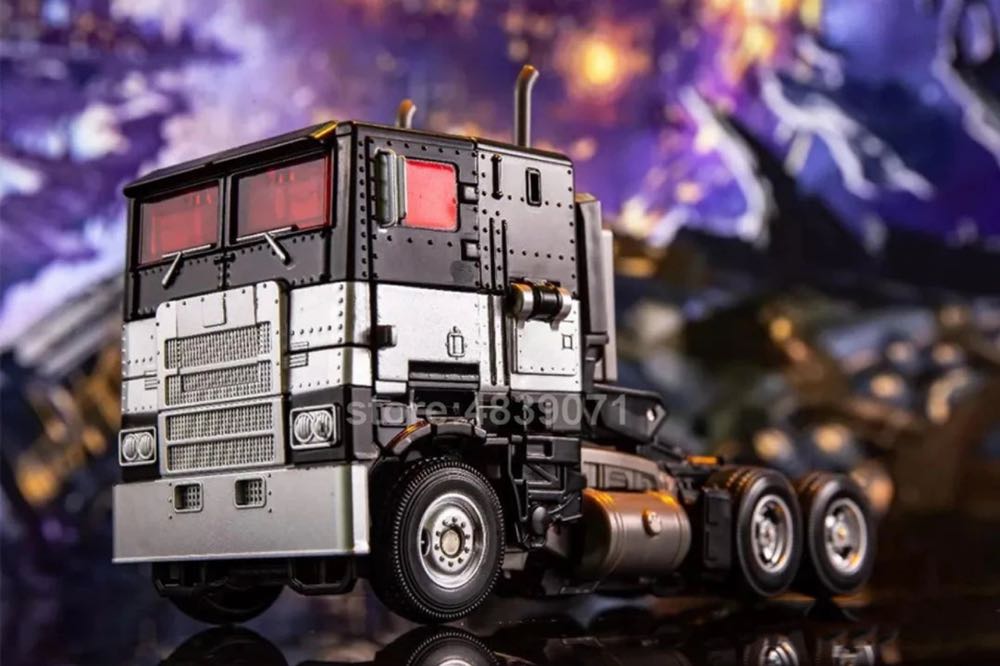 Bootleg Nemesis Prime - Aoyi Mech (Transformers) action figure collectible - Main Image 3