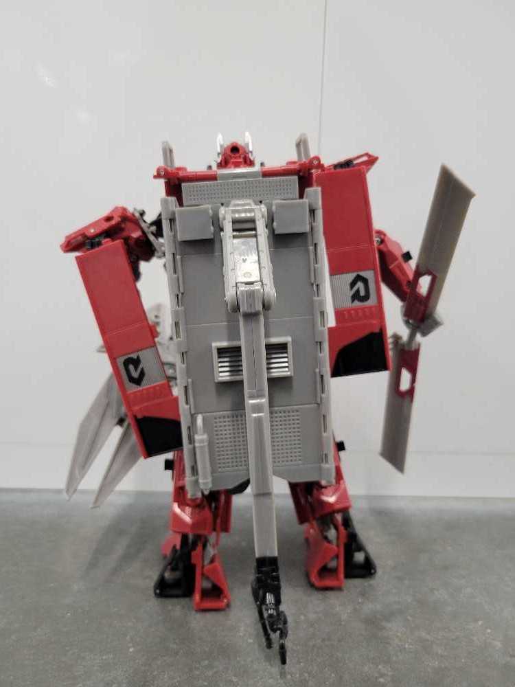 Sentinel Prime Leader Robot Mode - Hasbro (Dark Of The Moon) action figure collectible - Main Image 4