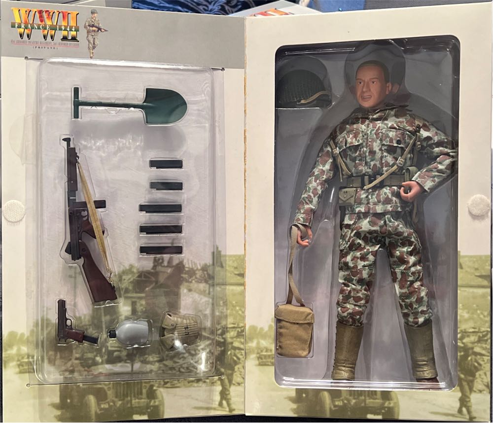 New Generation WWII 41st Armored Infantry Regiment - Dragon Models Ltd. (France 1944) action figure collectible [Barcode 089195700483] - Main Image 2