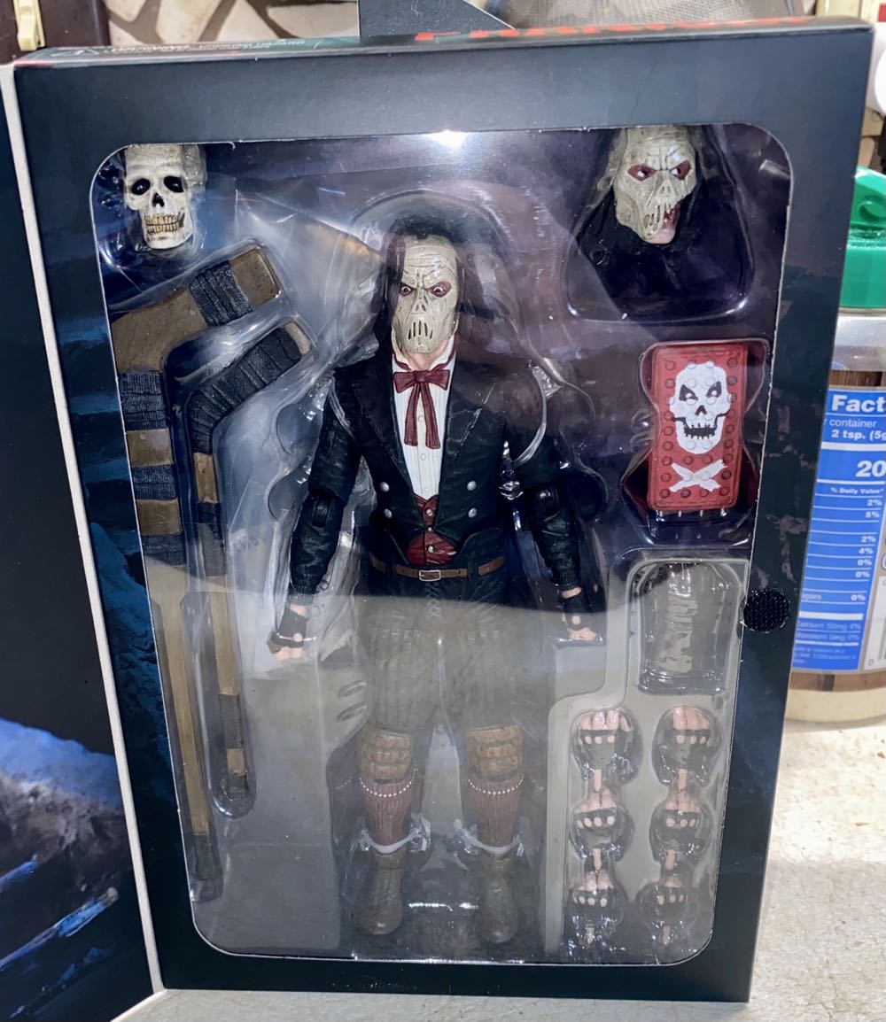 Casey Jones as the Phantom - NECA - REEL TOYS (TMNT X Universal Monsters) action figure collectible [Barcode 634482542941] - Main Image 3