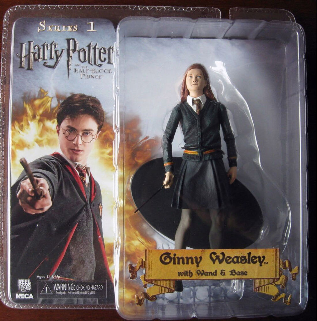 Ginny Weasley With Wand And Base  action figure collectible - Main Image 1