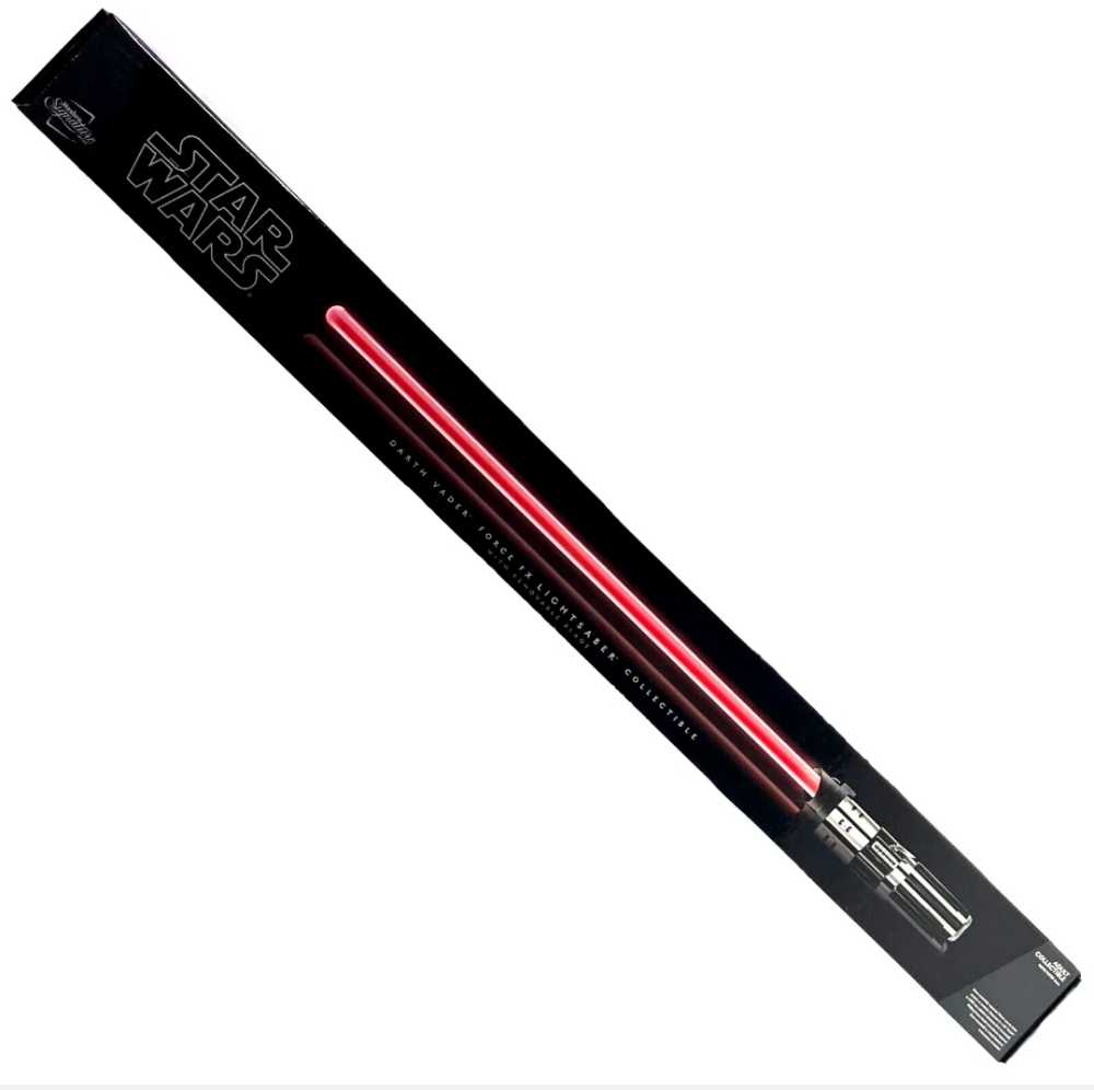 Star Wars Darth Vader Force FX Lightsaber Hasbro Signature Series Sealed 2010 - Hasbro action figure collectible [Barcode 653569508366] - Main Image 2