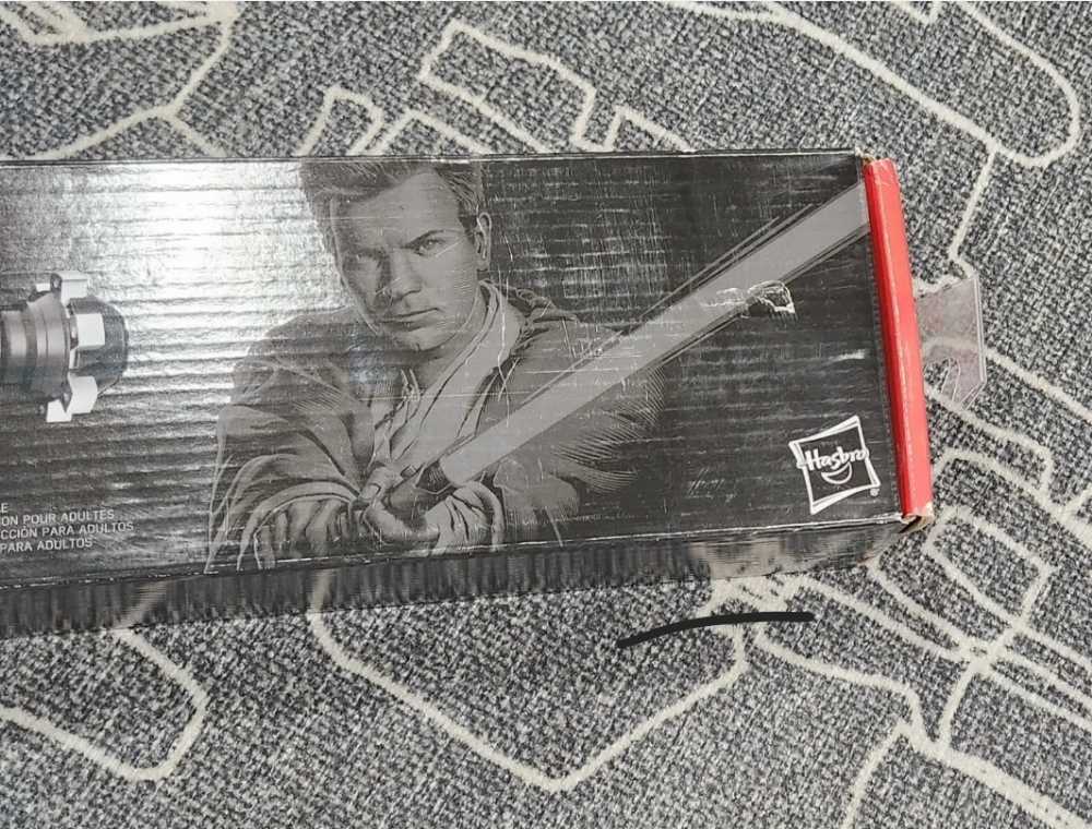 Star Wars The Black Series Obi-wan Kenobi Force Fx Lightsaber - Hasbro (Star Wars The Black Series) action figure collectible [Barcode 630509545155] - Main Image 2