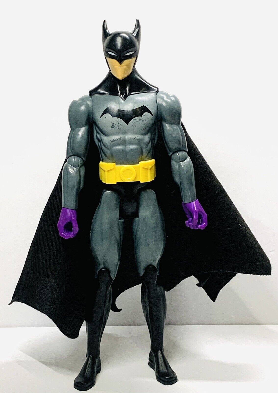Batman: 1939 - Mattel (Batman Missions True Moves) action figure collectible - Main Image 2