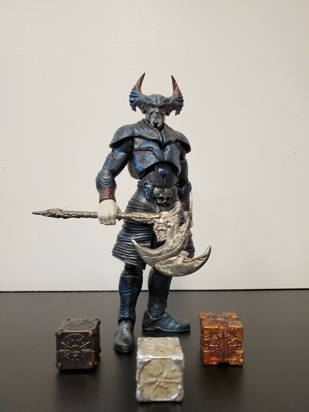 Steppenwolf - Mattel (DC Multiverse) action figure collectible - Main Image 2