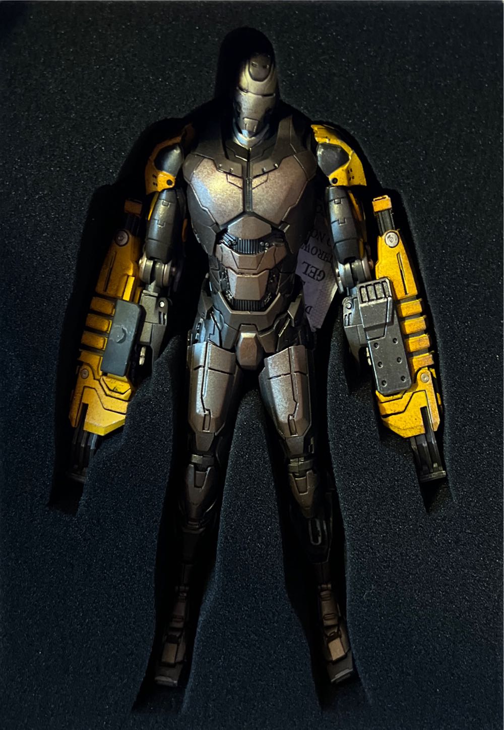 Comicave Iron Man Mark 25 (XXV) Striker - Comicave Studios (Iron Man) action figure collectible [Barcode 8886476500082] - Main Image 2