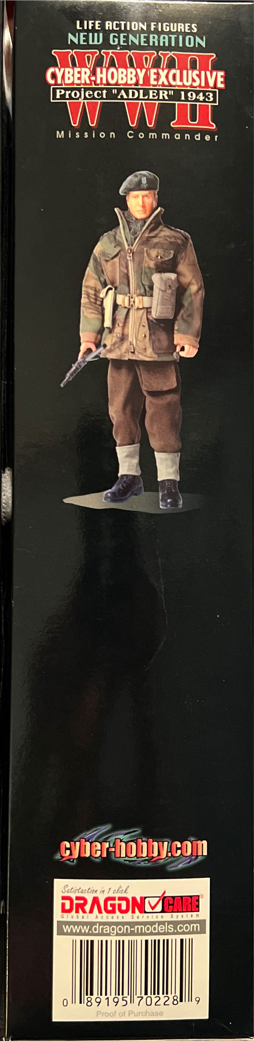 Cyber-Hobby Exclusive - WWII Mission Commander Oberst“Steiner” - Dragon Models Ltd. (WWII Project “Adler” 1943) action figure collectible [Barcode 089195702289] - Main Image 4