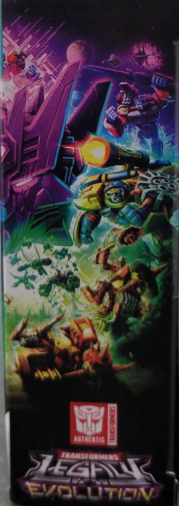 Bomb Burst Core Class Carded - Hasbro (Legacy Evolution) action figure collectible - Main Image 4