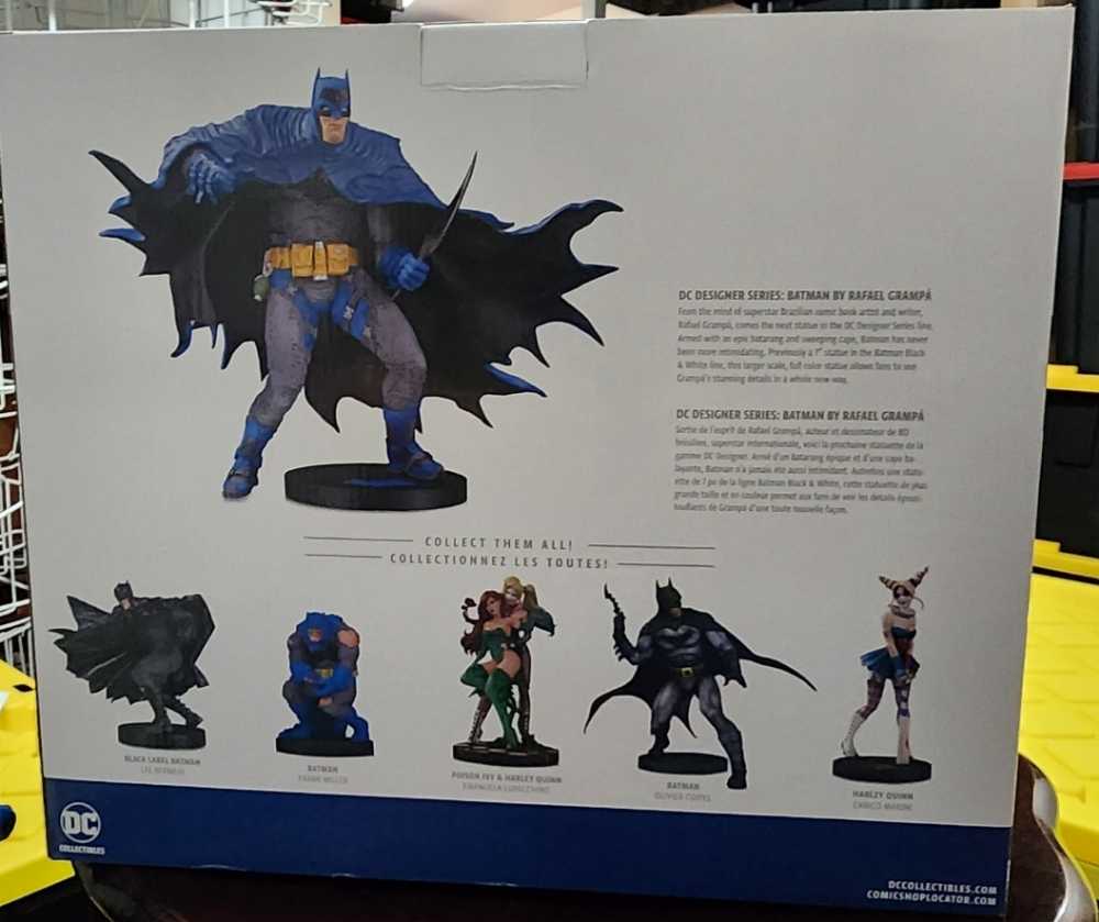 Dc Collectibles Dc Designer Series: Batman By Rafael Grampá Statue  action figure collectible [Barcode 761941362960] - Main Image 3