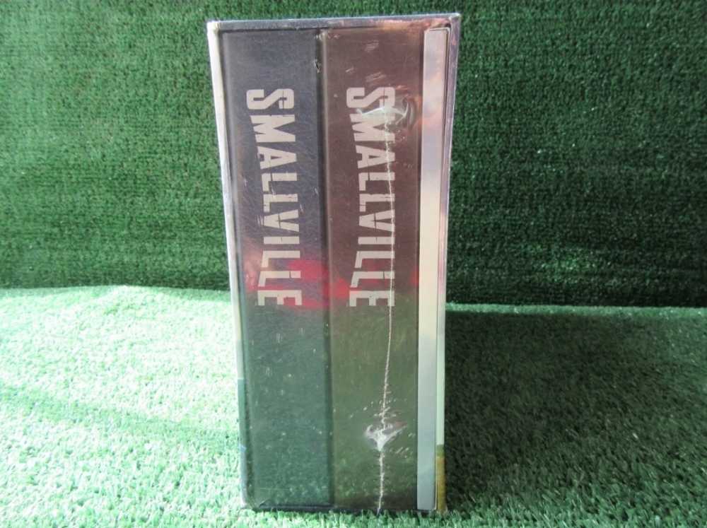 Smallville The Complete Series DVD 2011 62-Disc Set - WarnerMedia action figure collectible [Barcode 883929191529] - Main Image 4