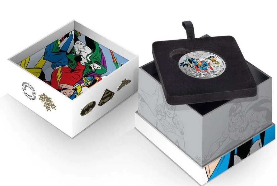 $20 Dc Comics Originals: The Trinity Pure Silver ... - Royal Canadian Mint (Superman) action figure collectible [Barcode 623932073135] - Main Image 2