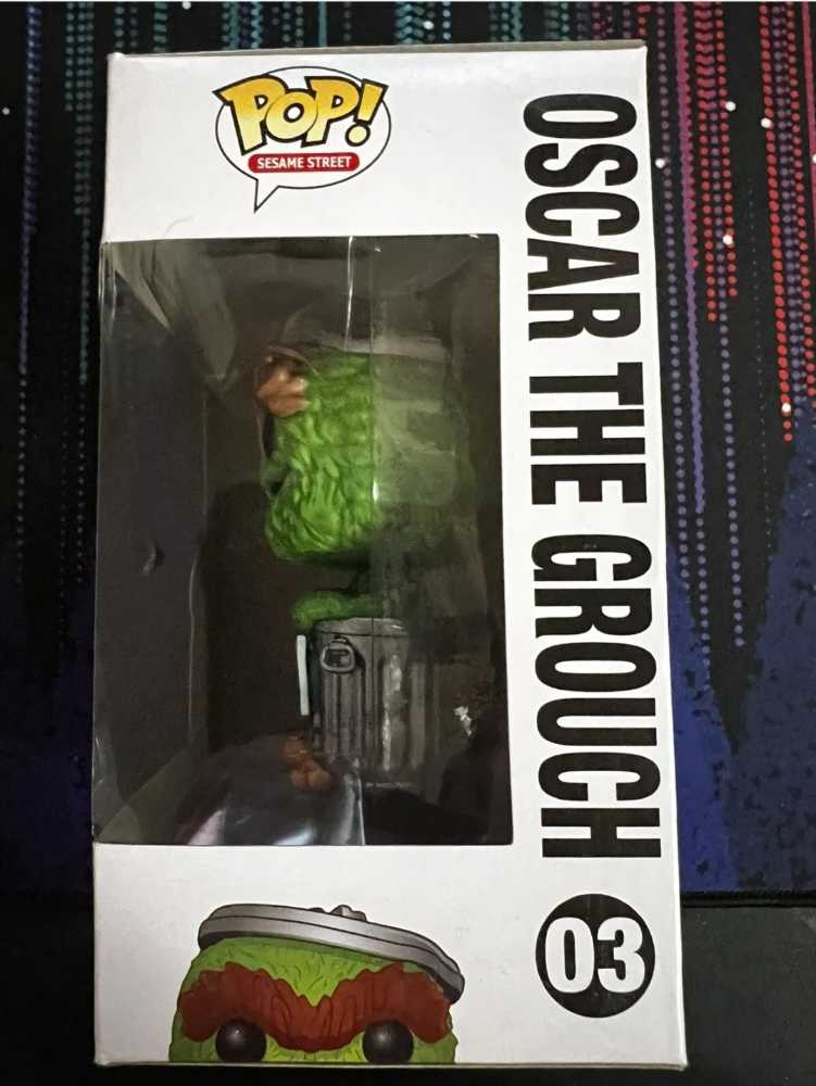 Funko Pop! Sesame Street - Green - Oscar the Grouch #03 VAULTED - Funko Pop action figure collectible [Barcode 849803049102] - Main Image 4