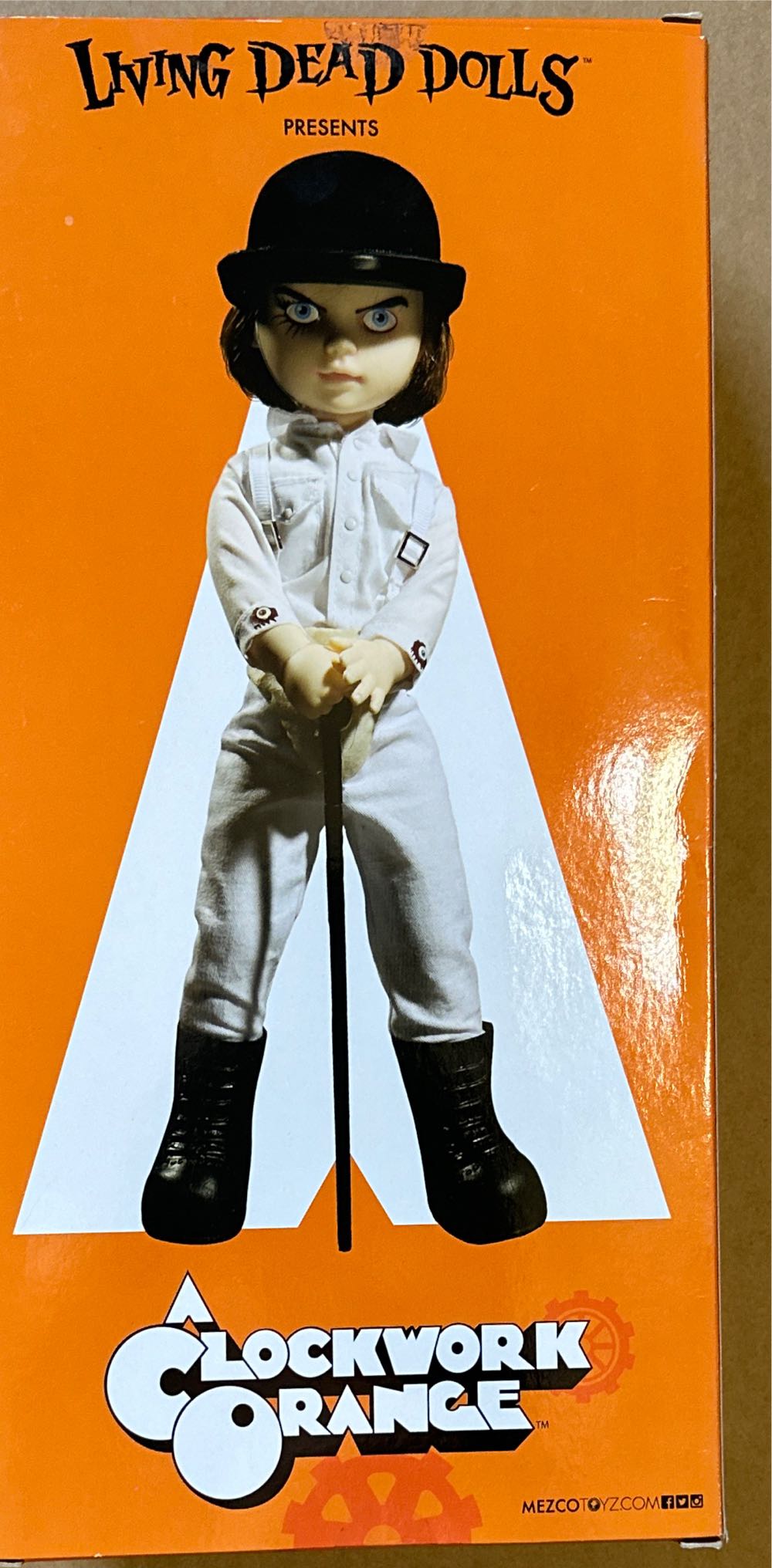 Mezco Toyz Living Dead Dolls A Clockwork Orange Alex Doll  action figure collectible [Barcode 696198950908] - Main Image 2