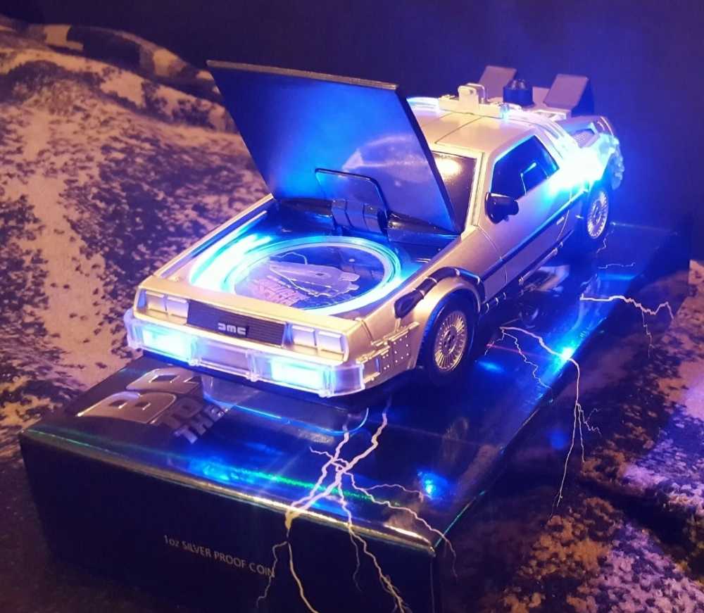 2015 Perth Mint Back to the Future Dolorean 1 silver ounce .999 - Perth Mint Australia (Back To The Future) action figure collectible [Barcode 9327025031255] - Main Image 2