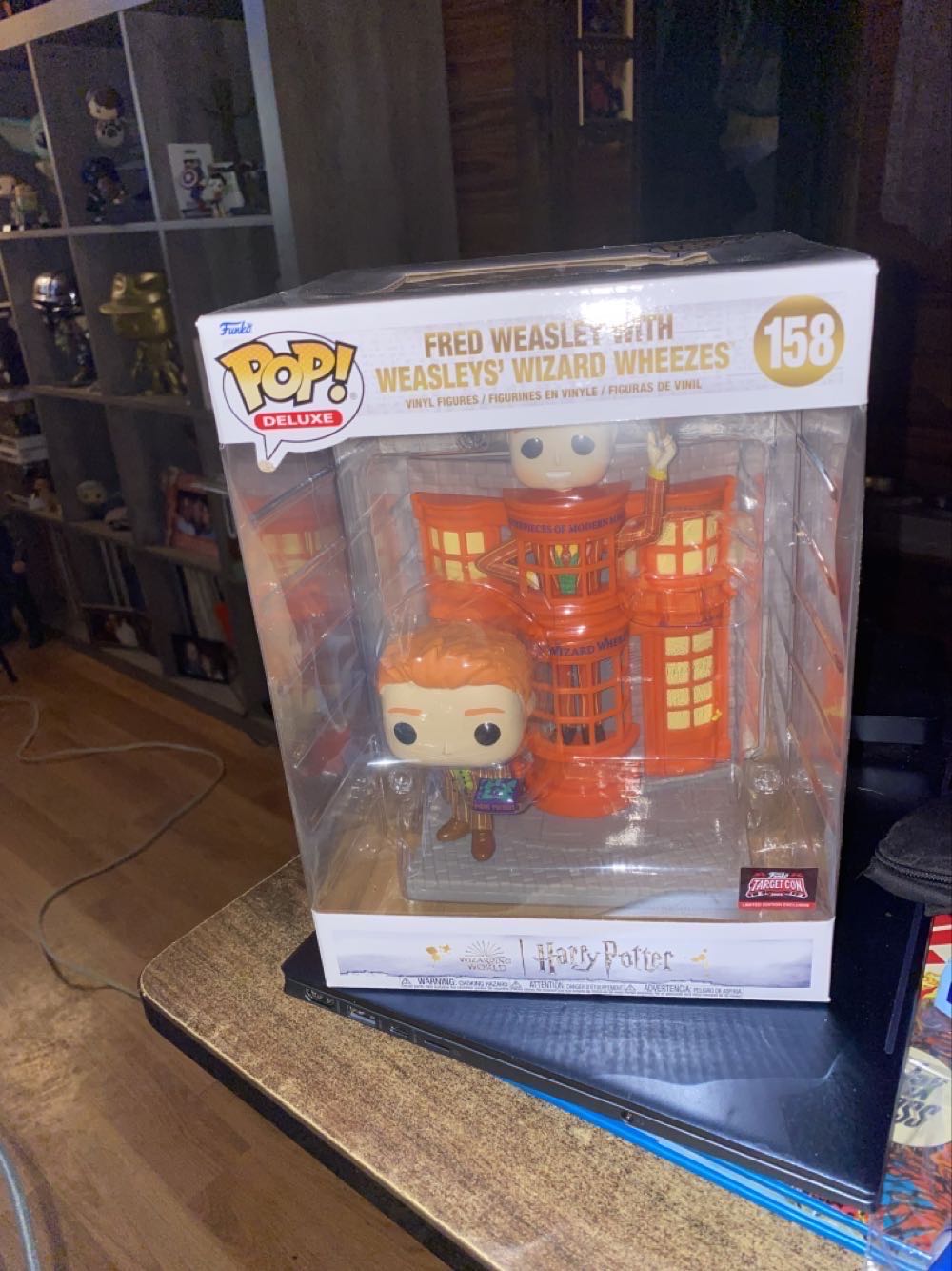 Harry Potter Fred Weasley With Weasleys’ Wizard Wheezes  action figure collectible [Barcode 889698686013] - Main Image 1