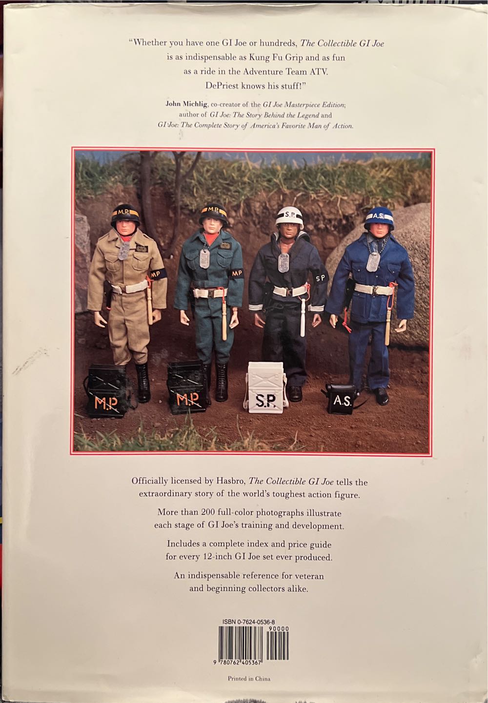 Collectible Gi Joe: An Official Guide To His Action-packed World - Hasboro (GI Joe The Collectable) action figure collectible [Barcode 9780762405367] - Main Image 2