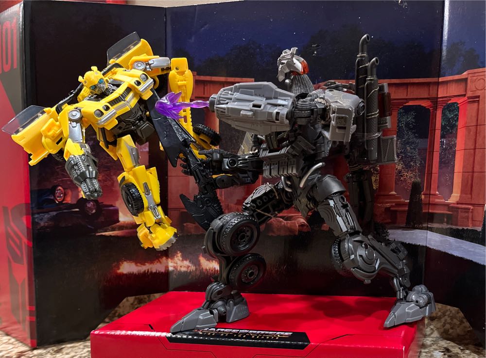 Transformers Studio Series Leader Class Scourge 101 - Hasbro (Studio Series) action figure collectible [Barcode 195166203256] - Main Image 3