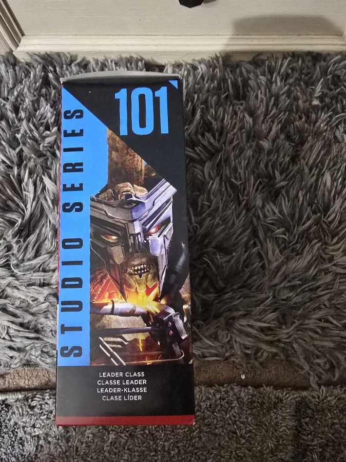 Transformers Studio Series Leader Class Scourge 101 - Hasbro (Studio Series) action figure collectible [Barcode 195166203256] - Main Image 4