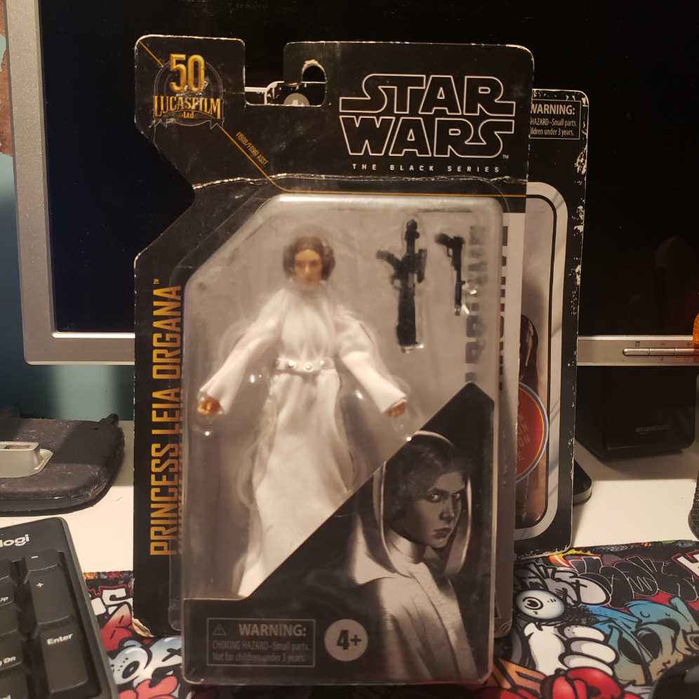 Princess Leia Organa - Hasbro (Star Wars Black 6” Archive) (The Black Series (6”)) action figure collectible [Barcode 5010993830978] - Main Image 4