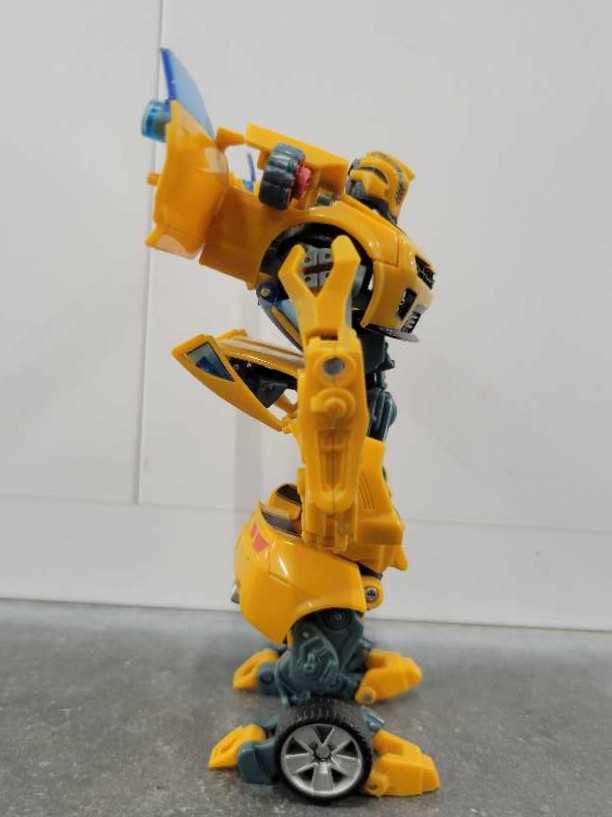 Bumblebee, Battlefield VS Infiltration Soundwave NEST - Hasbro (Revenge Of The Fallen) action figure collectible - Main Image 3
